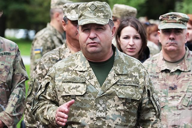 От чего зависит возможность продолжения военного положения в Украине: ответ Полторака От чего зависит возможность продолжения военного положения в Украине: ответ Полторака