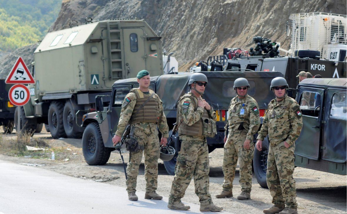 "Опомнитесь": Сербия угрожает Косово вооруженным вмешательством