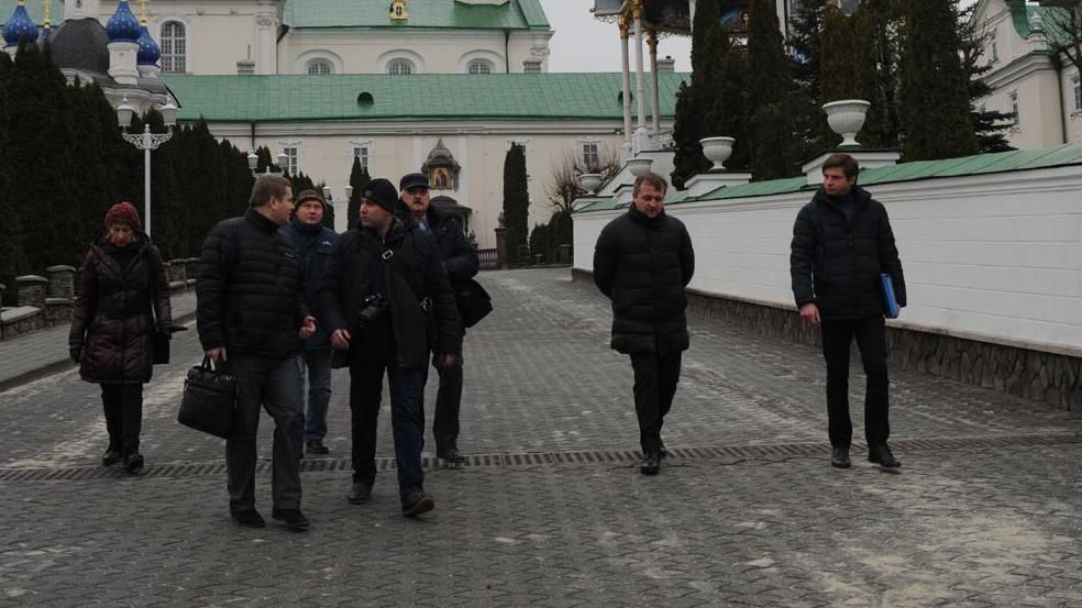 В Почаевской лавре провели ревизию святынь В Почаевской лавре провели ревизию святынь