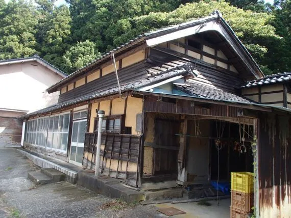 Японія нерухомість покинуті будинки