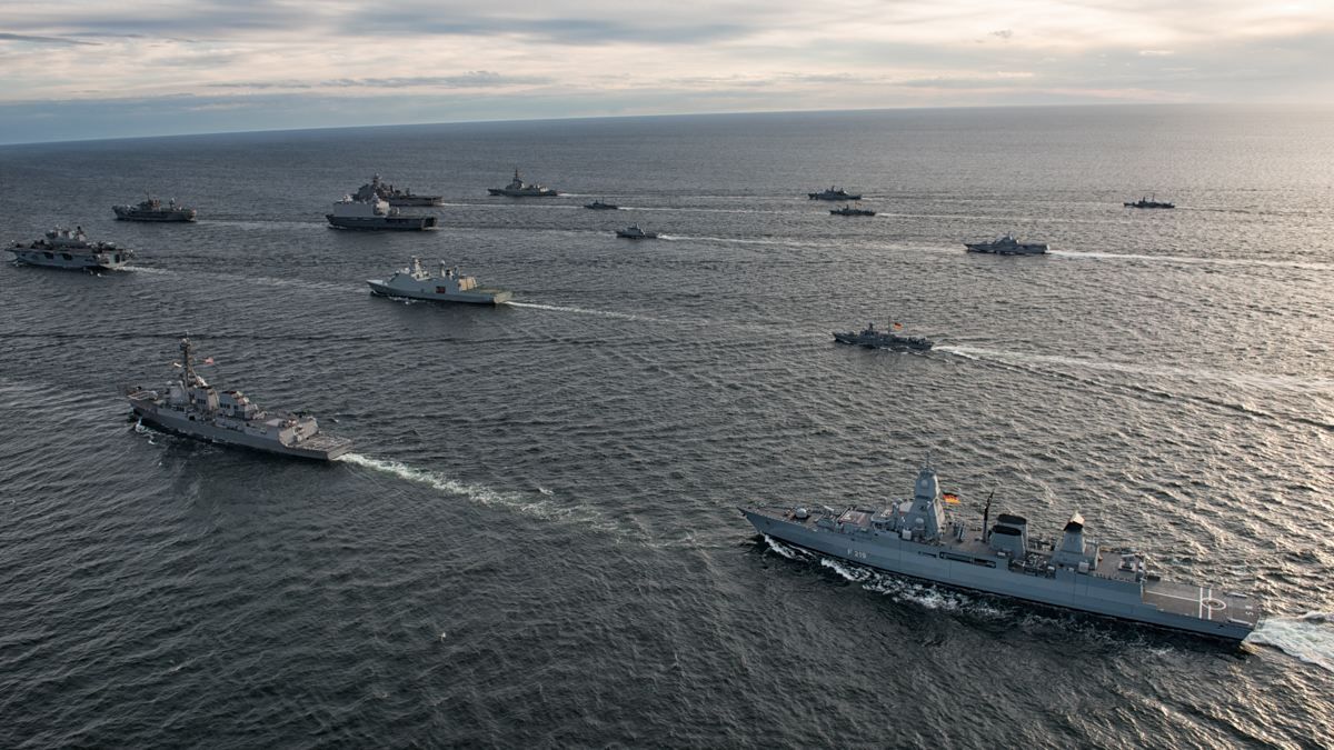 США готують відповідь Путіну через агресію на Азові: у Росії налякані кораблями НАТО