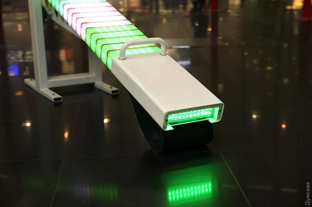 світлові качелі в Одесі світлові качелі в Одесі