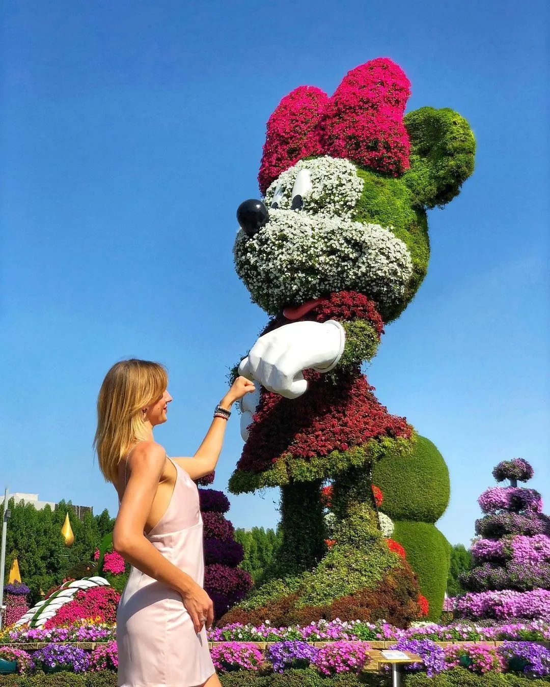 Леся Нікітюк приміряла міні-сукню Леся Нікітюк приміряла міні-сукню