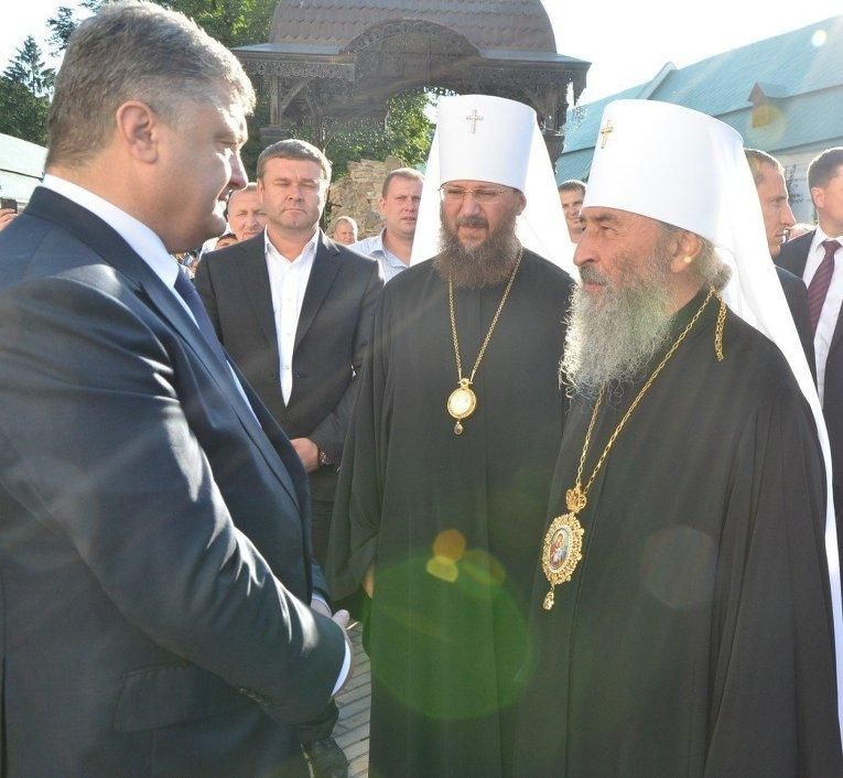 Порошенко звернувся до глави УПЦ МП з важливим проханням через агресію РФ Порошенко звернувся до глави УПЦ МП з важливим проханням через агресію РФ