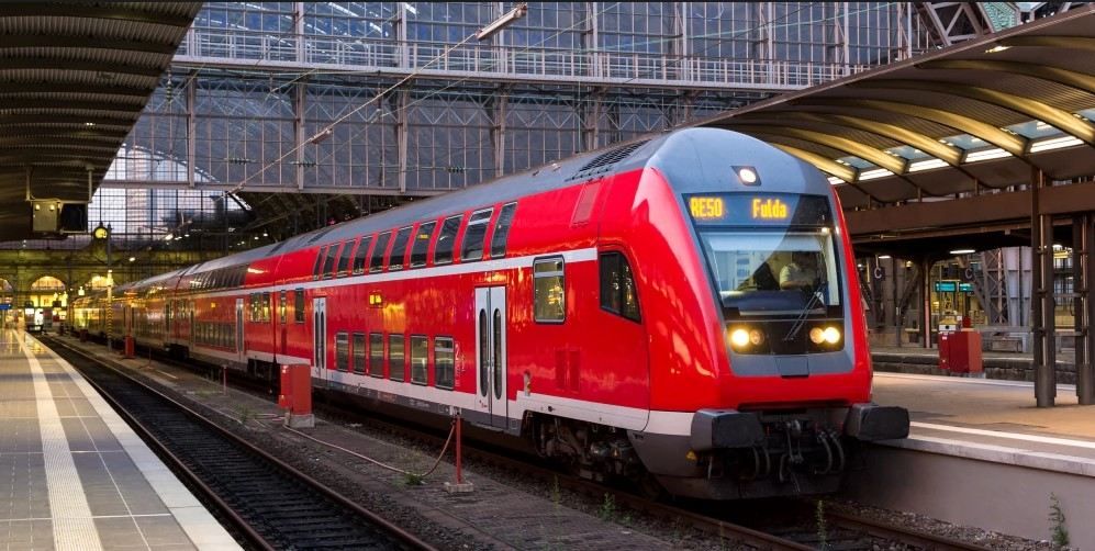 В Германии железнодорожники вышли на массовую забастовку, остановились почти все поезда
