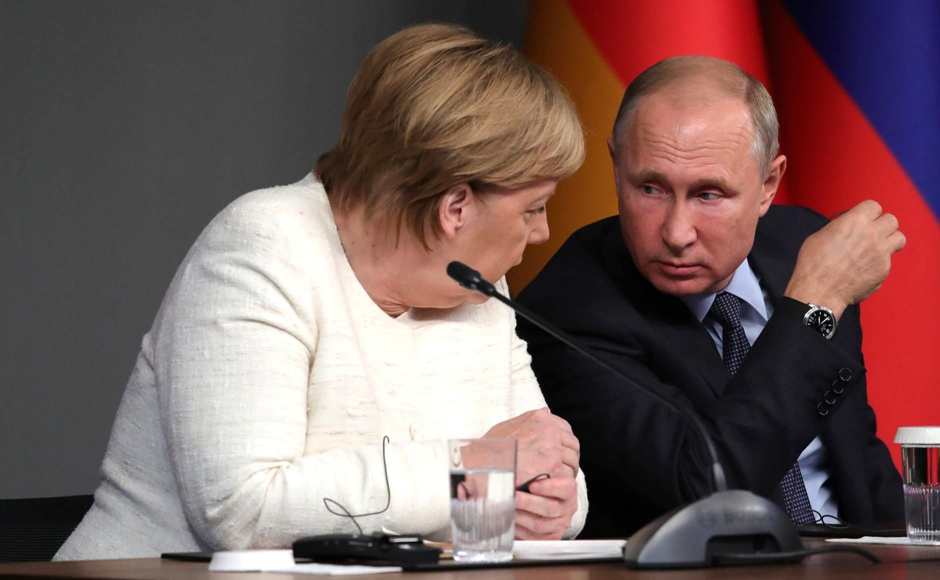 Путін і Меркель обговорили інцидент у Керченській протоці