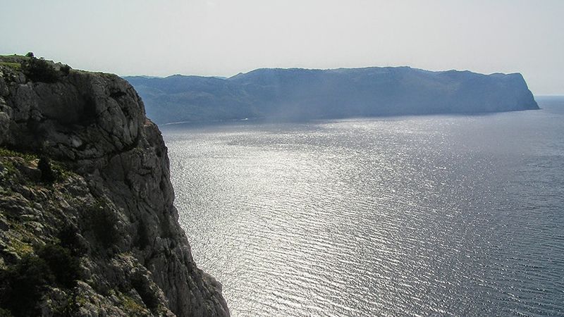 Смертельное фото: в Кейптауне женщина погибла в результате попытки сделать яркий снимок Смертельное фото: в Кейптауне женщина погибла в результате попытки сделать яркий снимок