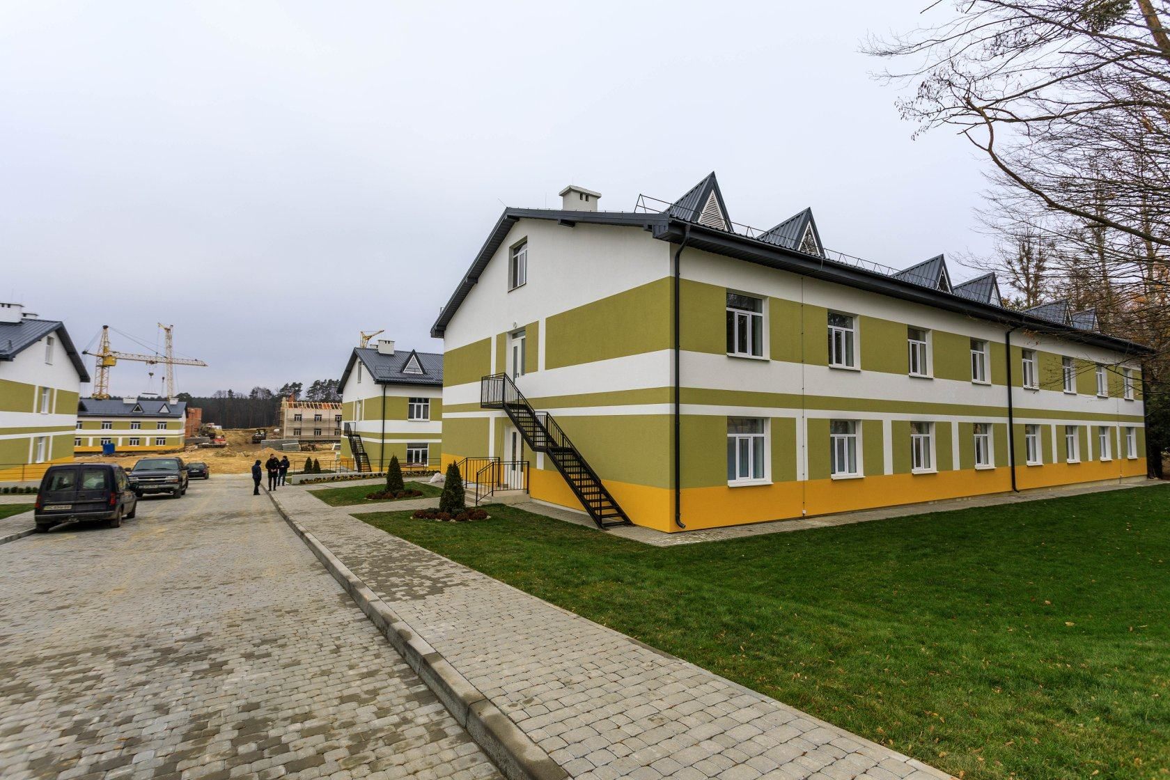 184 гуртожитки: у Порошенка відзвітували про темпи здачі нового житла для військових 184 гуртожитки: у Порошенка відзвітували про темпи здачі нового житла для військових