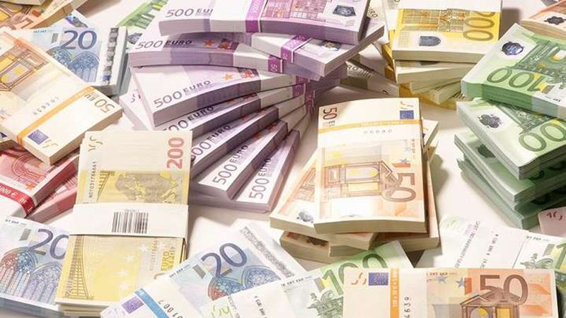 ЕС перечислил Украине первый транш огромной макрофинансовой помощи