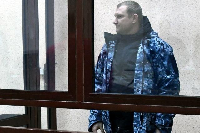 "С бодрым настроением, преступником себя не признает": адвокат посетил пленного украинского моря