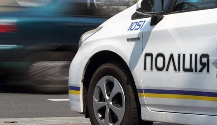 У Києві патрульні влаштували "голлівудську погоню" за Mercedes: з'явилося відео