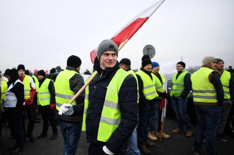 "Жовті жилети" почали протести у Польщі: відомі вимоги активістів