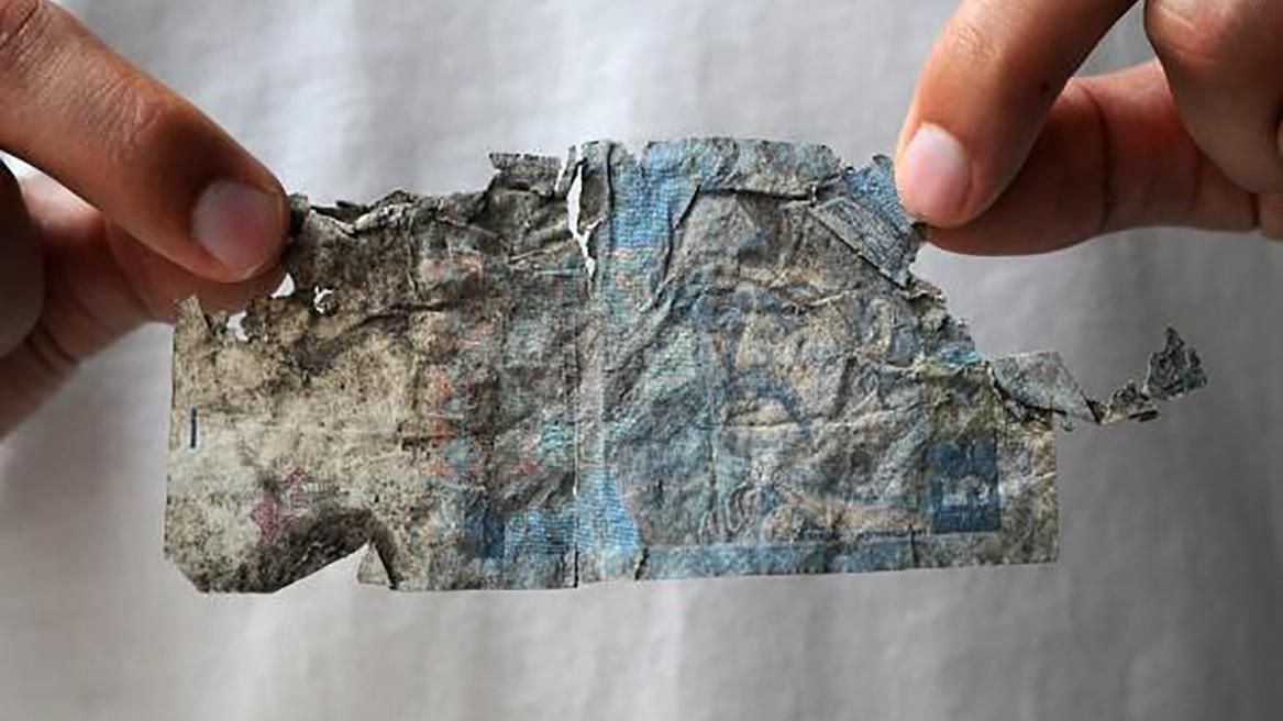 Куди віддавати пошкоджені банкноти з нового року: в НБУ дали поради Куди віддавати пошкоджені банкноти з нового року: в НБУ дали поради