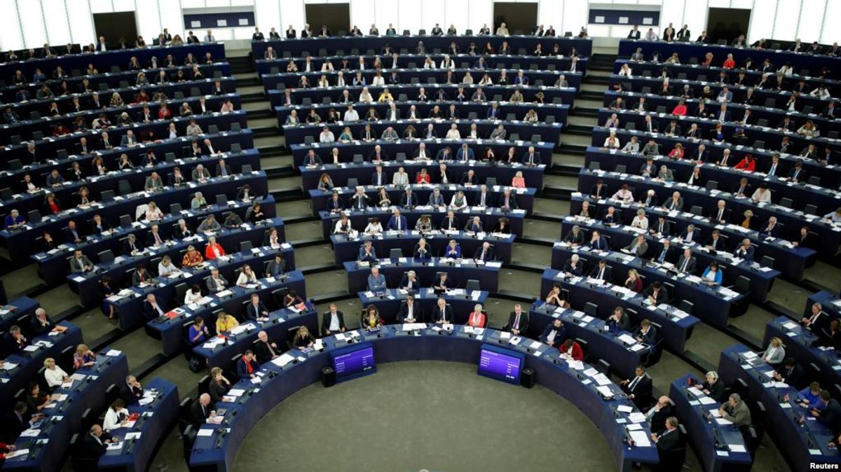 Европарламент принял резолюцию осуждающую строительство "Северного потока-2" Европарламент принял резолюцию осуждающую строительство "Северного потока-2"