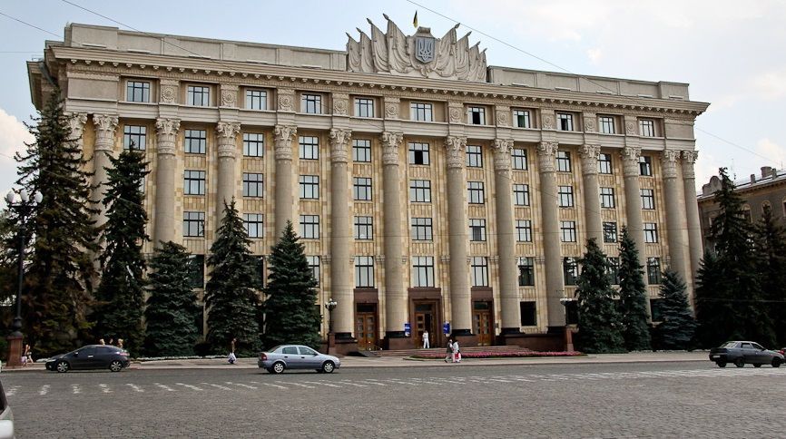 "України стало трохи більше": на Харківщині у російської мови забрали статус регіональної "України стало трохи більше": на Харківщині у російської мови забрали статус регіональної