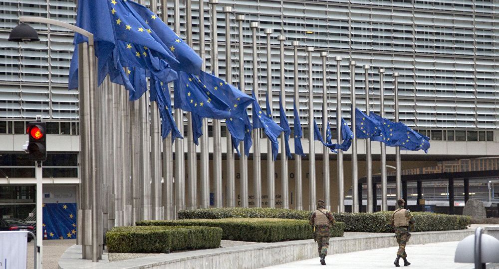 Лідери ЄС ухвалили рішення щодо Азову: вимагають у Росії звільнити полонених моряків Лідери ЄС ухвалили рішення щодо Азову: вимагають у Росії звільнити полонених моряків