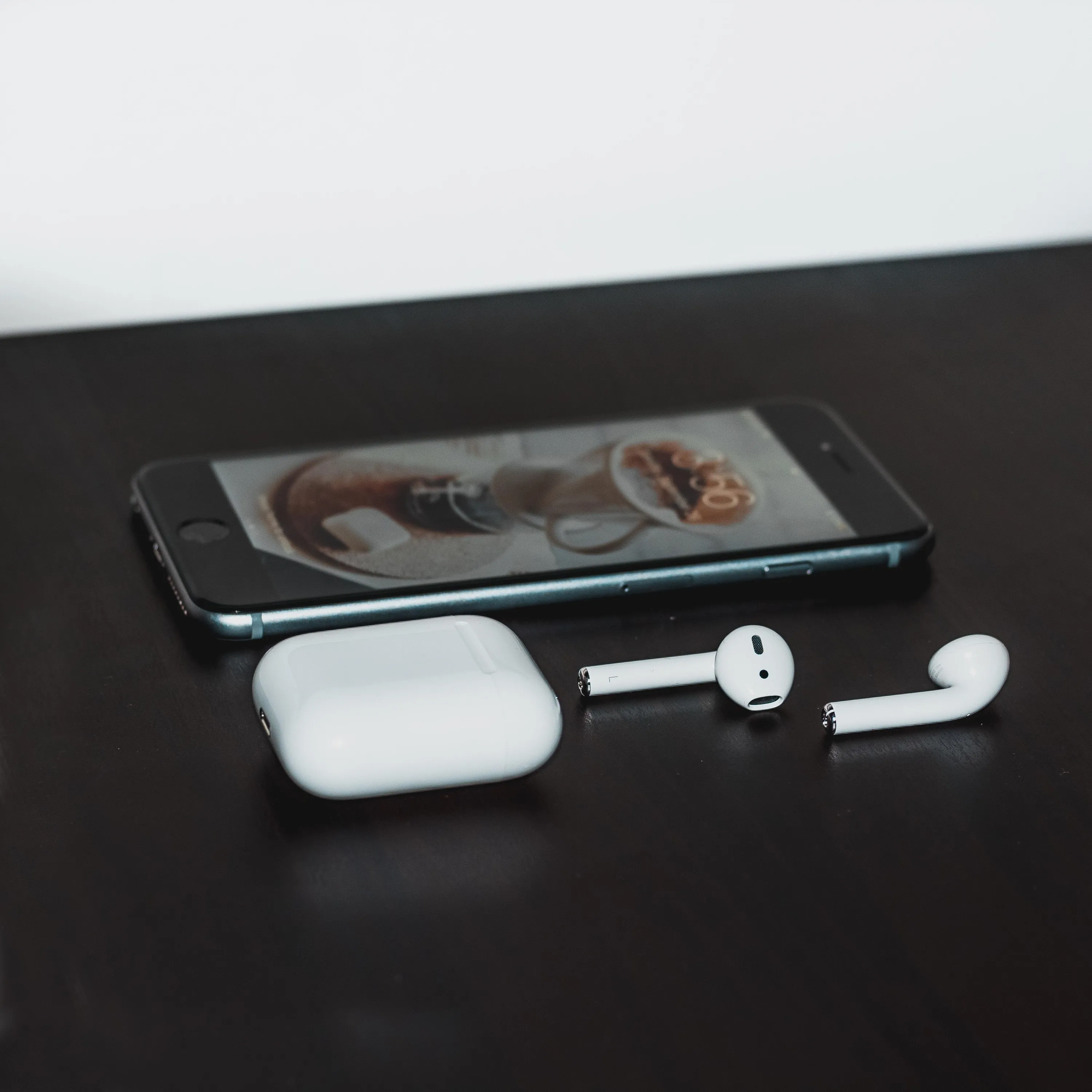 AirPods AirPods