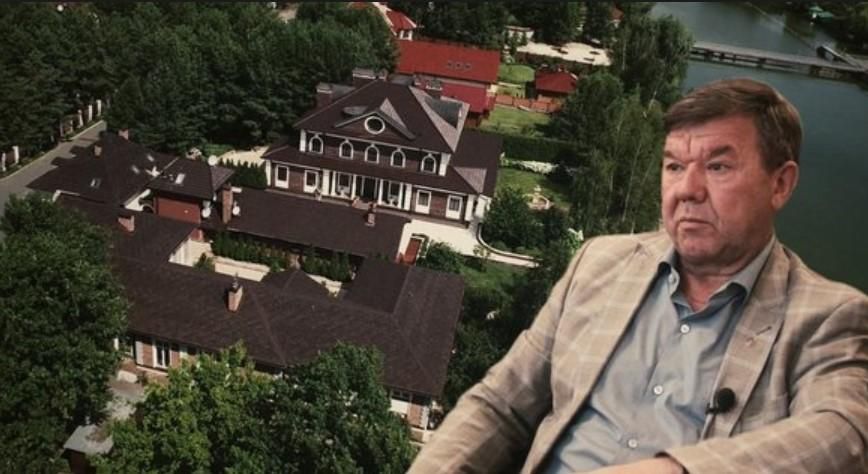 Чиновник з ДУСі "забув" задекларувати нерухомість в окупованій Ялті Чиновник з ДУСі "забув" задекларувати нерухомість в окупованій Ялті