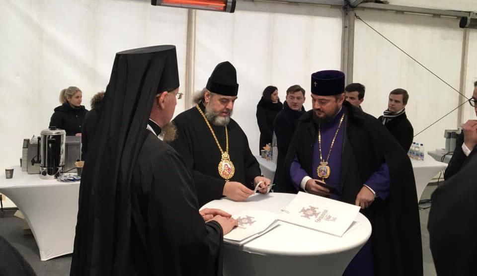 На Об'єднавчий собор УПЦ прибули представники Московського патріархату: фото На Об'єднавчий собор УПЦ прибули представники Московського патріархату: фото