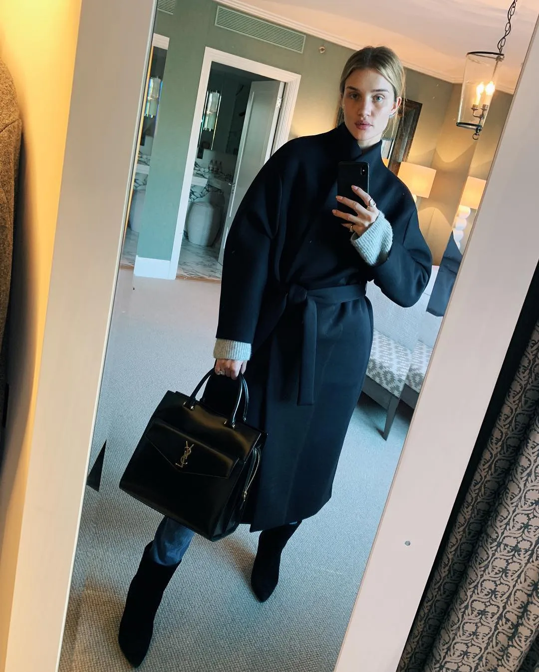 Розі Хантінгтон-Уайтлі / Instagram @rosiehw Розі Хантінгтон-Уайтлі / Instagram @rosiehw