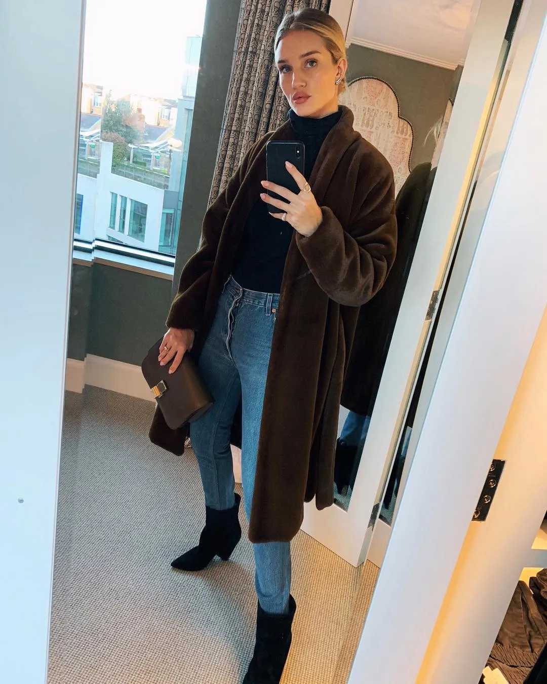 Розі Хантінгтон-Уайтлі / Instagram @rosiehw Розі Хантінгтон-Уайтлі / Instagram @rosiehw