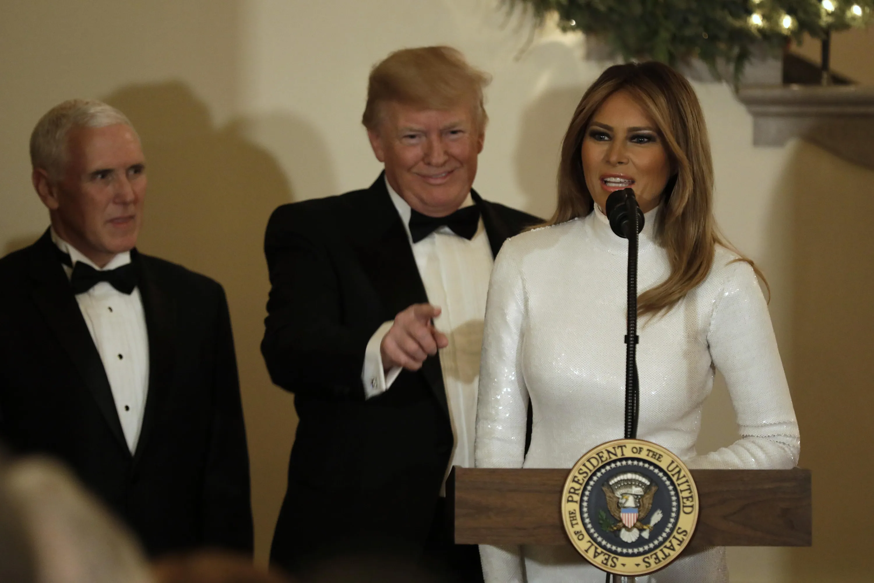Меланія Трамп виступила на балу із лаконічним побажанням Меланія Трамп виступила на балу із лаконічним побажанням