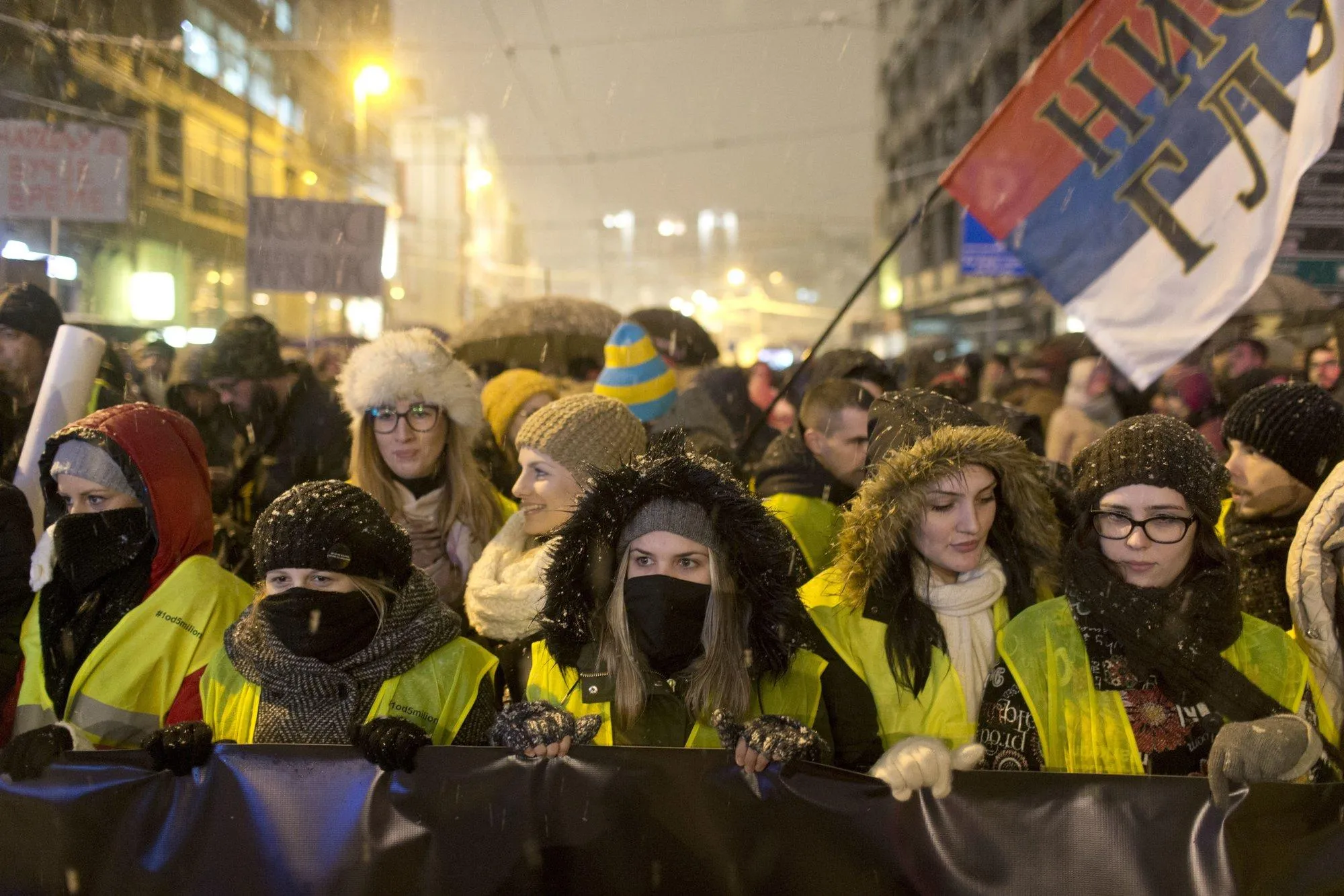 протести у Сербії Сербія Вучич мітинг хода Белград протести у Белграді 15 грудня