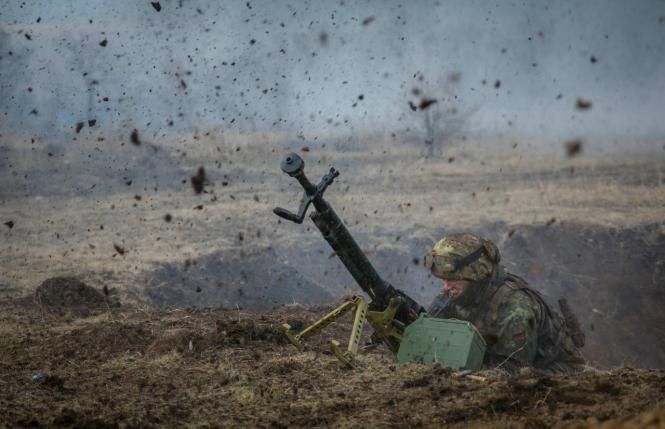 Вблизи Луганска зафиксировали тяжелое вооружение боевиков