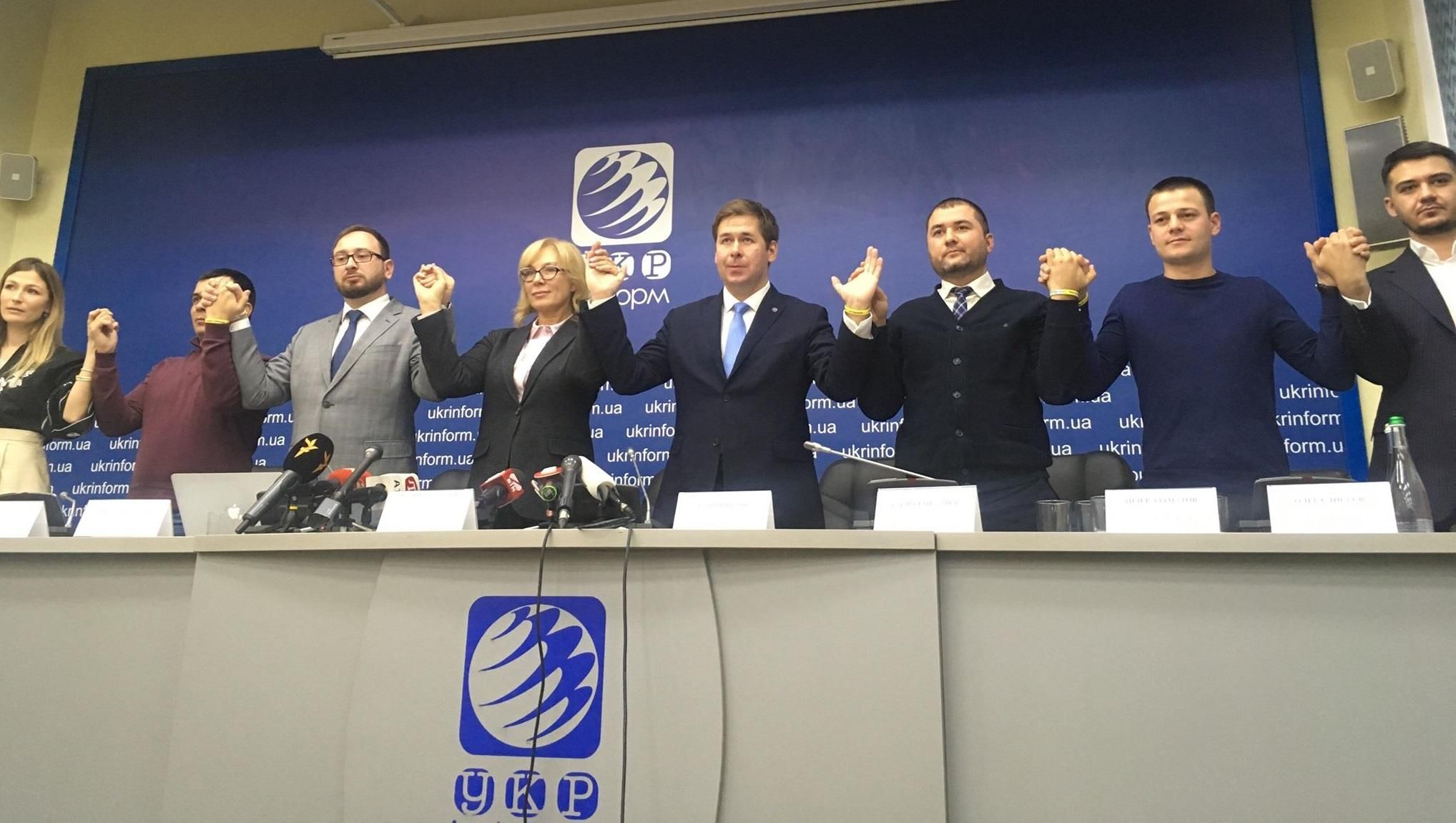 Українські моряки в полоні РФ: бранців захищатимуть 34 адвокати Українські моряки в полоні РФ: бранців захищатимуть 34 адвокати