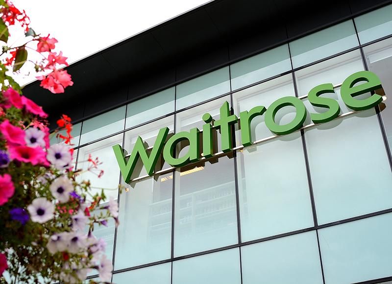 Сеть британских супермаркетов решила нанять на работу роботов Сеть британских супермаркетов решила нанять на работу роботов