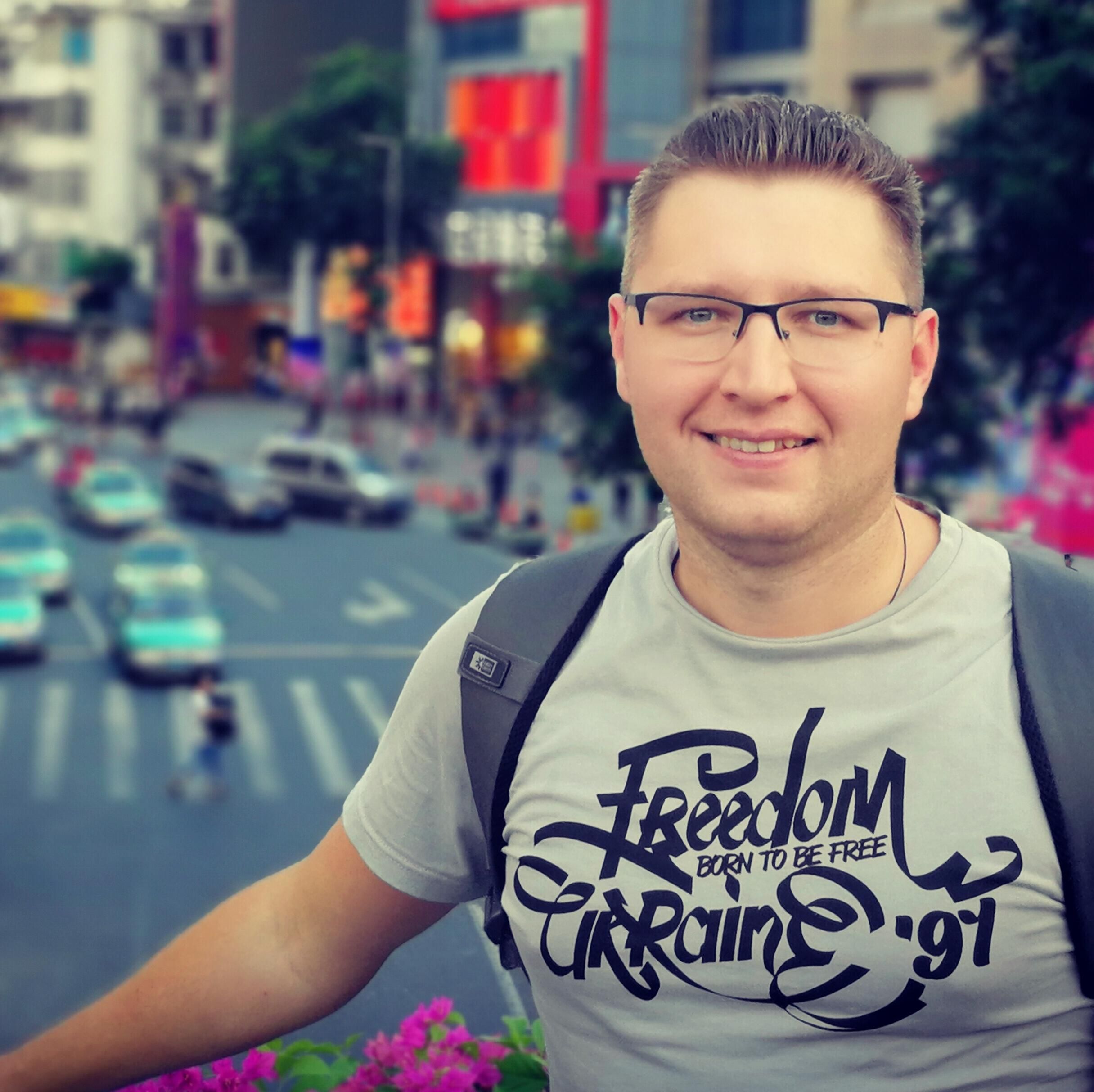 Ветеран-дизайнер про животный страх, мифы и пользу губки для обуви Ветеран-дизайнер про животный страх, мифы и пользу губки для обуви