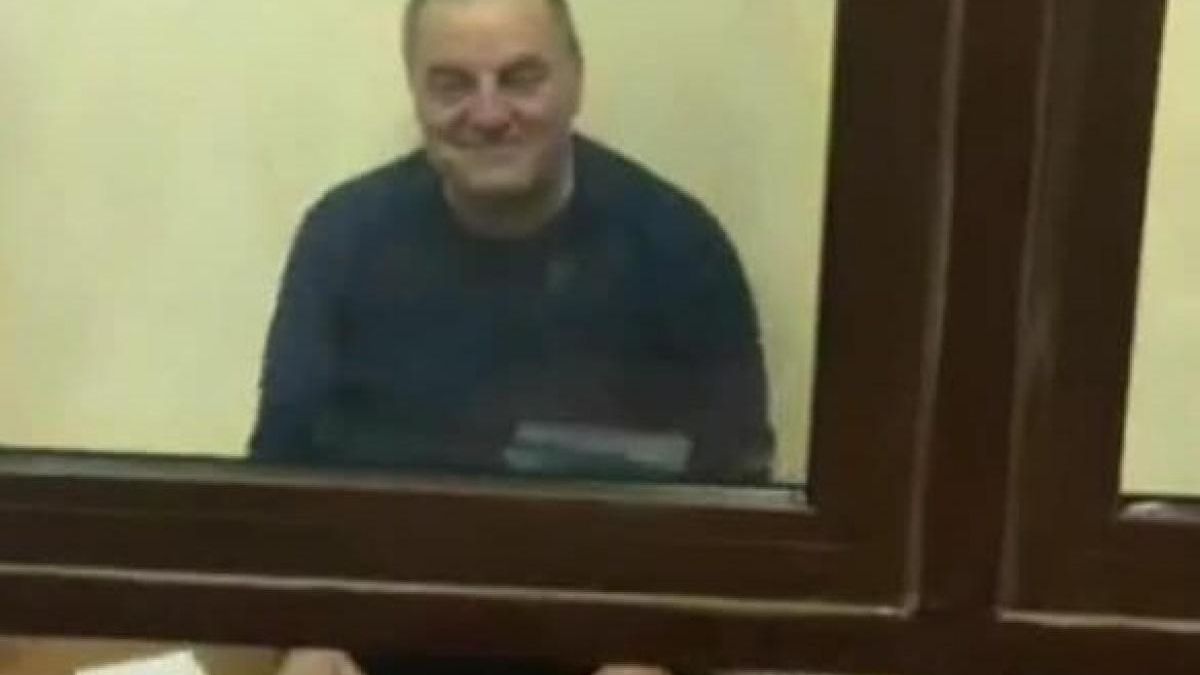"В'язниця для нього – смертний вирок": арештованому у Криму активісту Бекірову не передають ліки "В'язниця для нього – смертний вирок": арештованому у Криму активісту Бекірову не передають ліки