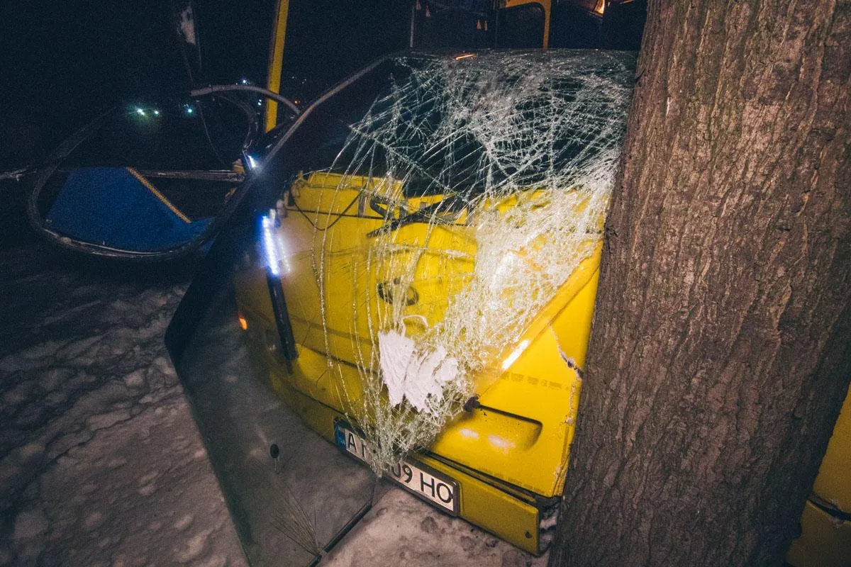 ДТП, Київ, маршрутка, пасажири ДТП, Київ, маршрутка, пасажири