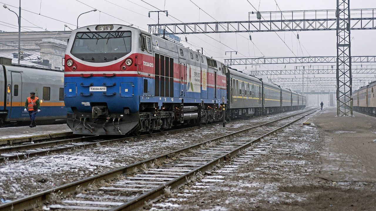 В Украине возник острый дефицит железнодорожных локомотивов, – эксперт