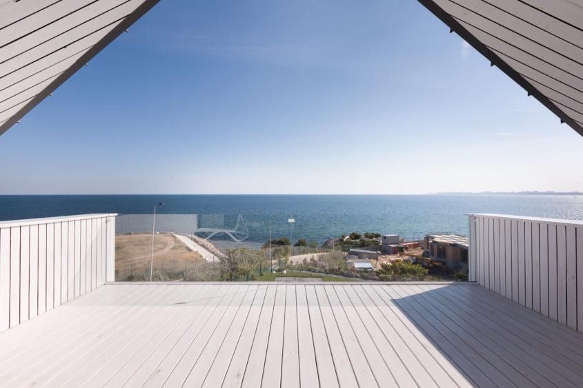 Мушля на березі моря: чим вражає сучасний будинок біля Одеси від українських дизайнерів
