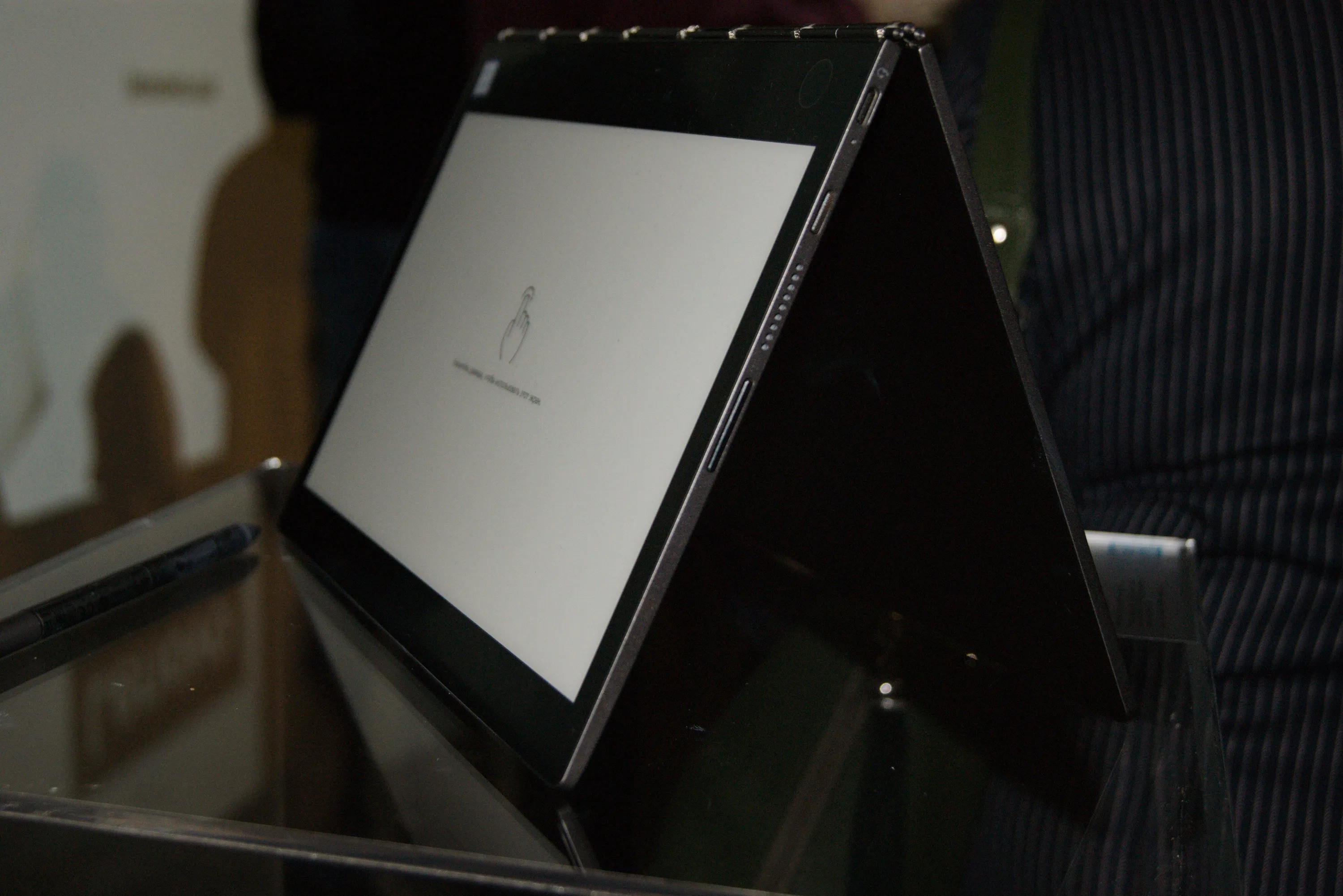 Lenovo Yoga Book C930 Lenovo Yoga Book C930