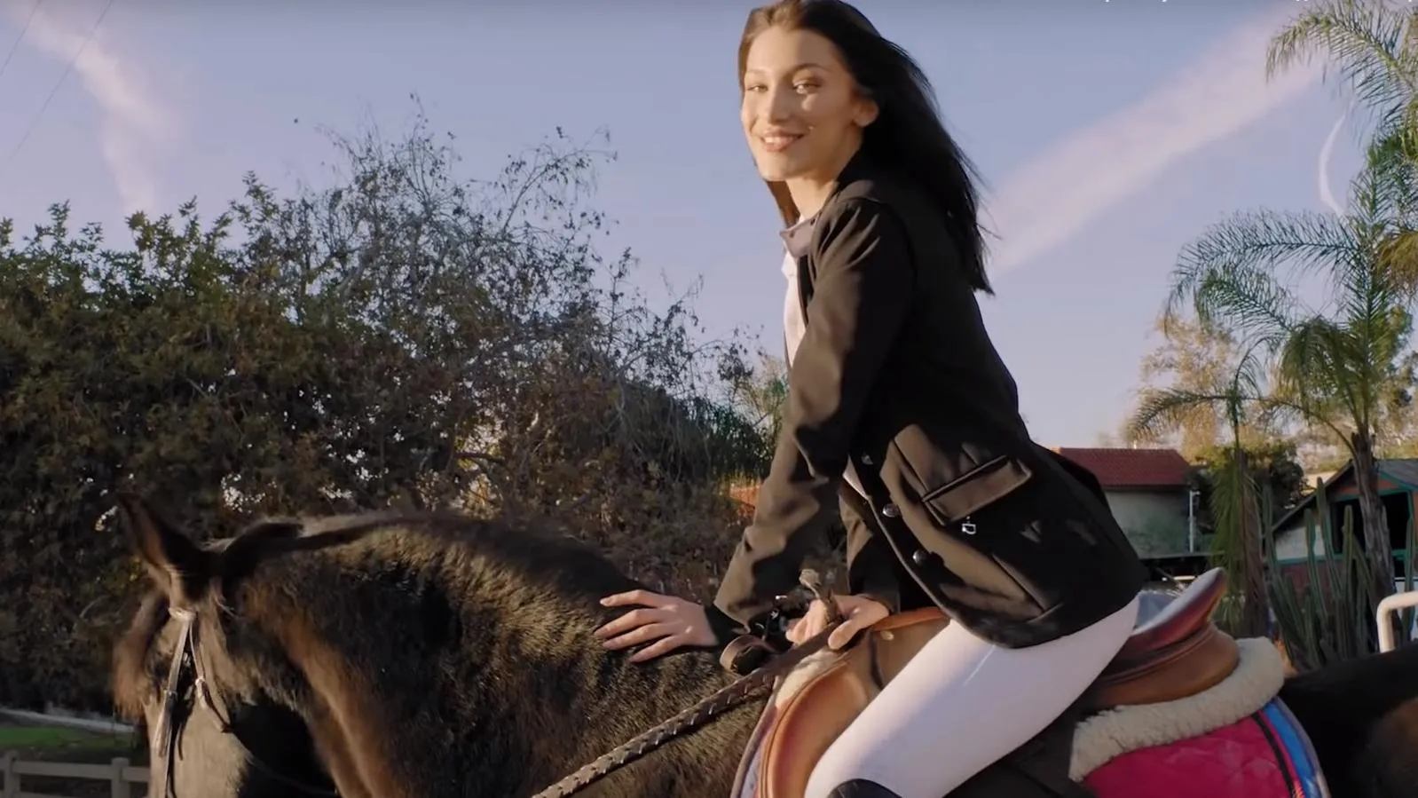 Белла Хадід Белла Хадід