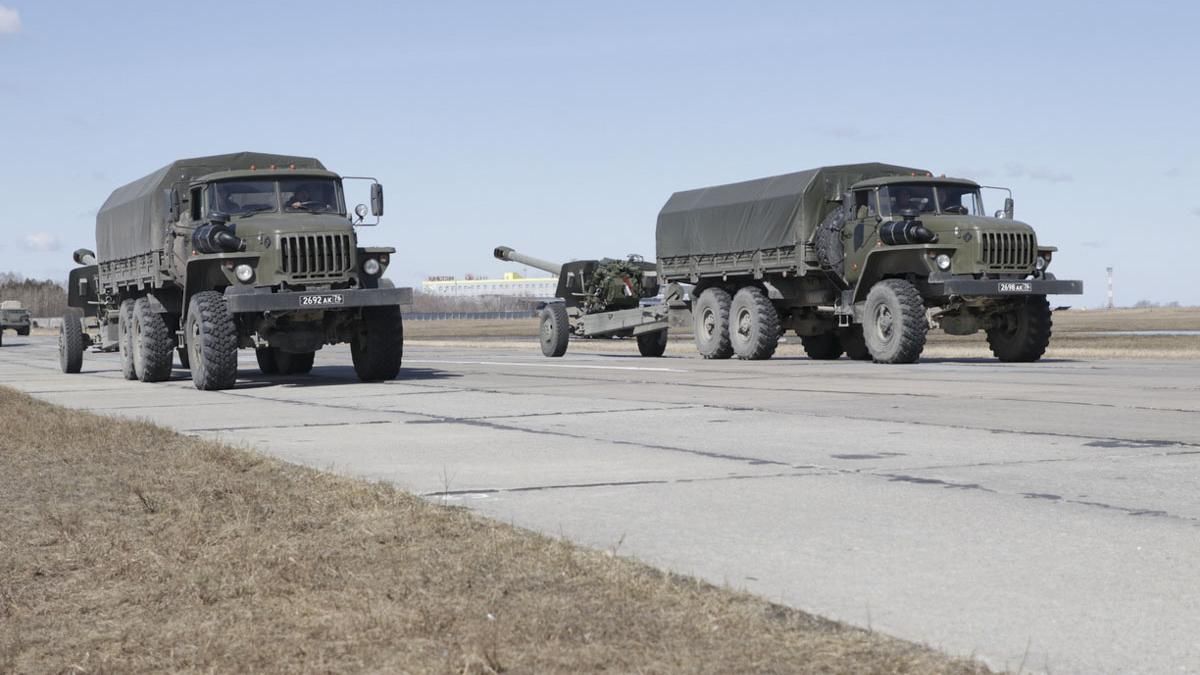 На севере Крыма зафиксировали большое скопление российской военной техники:  что об этом известно - 24 Канал