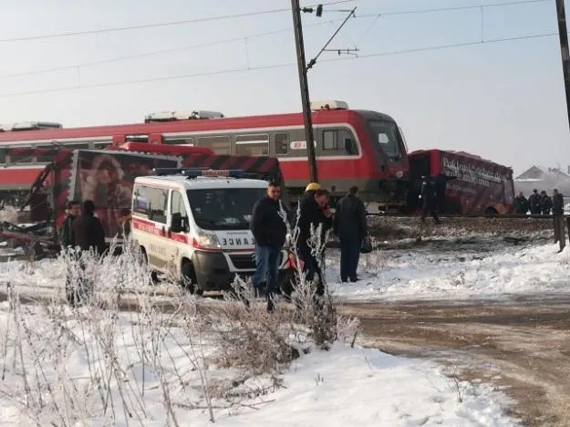 дтп поїзд сербія діти