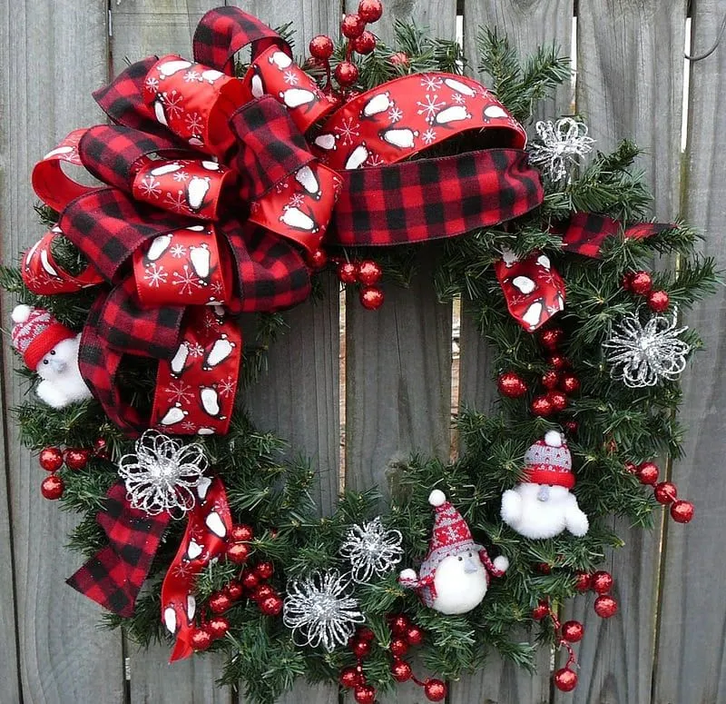 Новорічний віночок на двері Новорічний віночок на двері