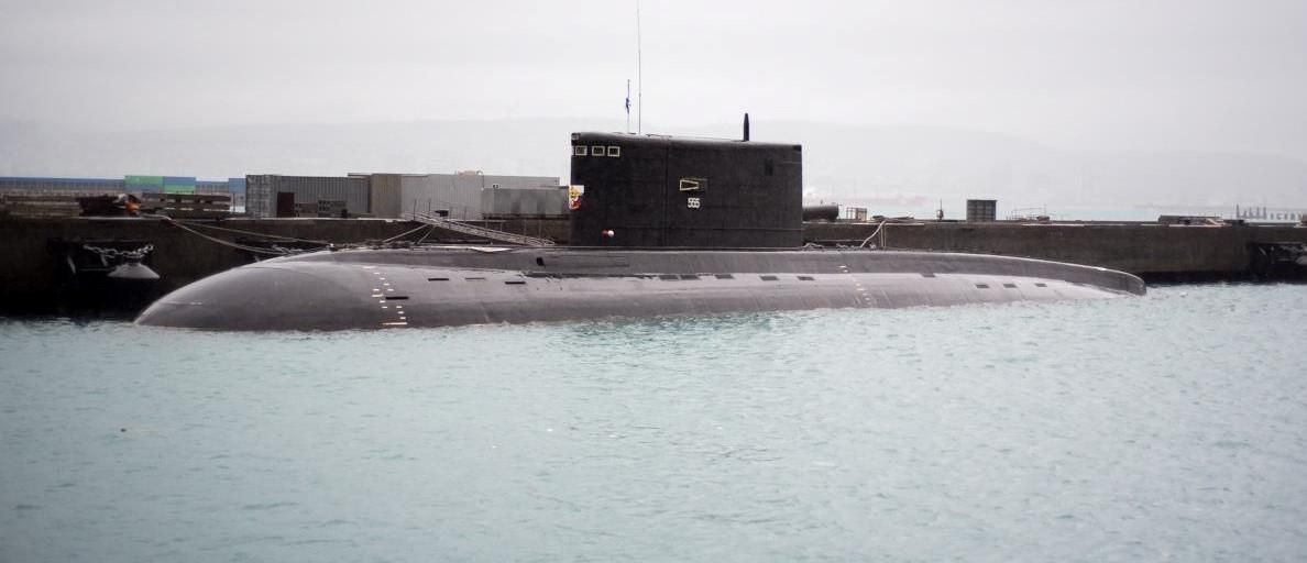 Вчаться бути "максимально таємними": РФ тренує підводні човни поблизу Криму