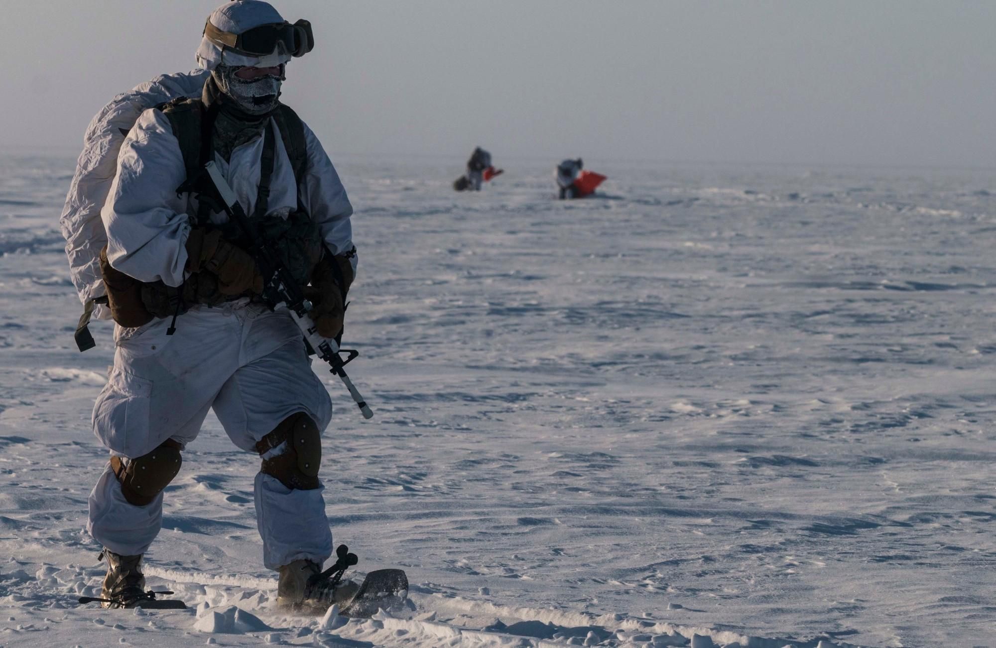Корабли и вертолеты: Канада усилит военное присутствие в Арктике Корабли и вертолеты: Канада усилит военное присутствие в Арктике