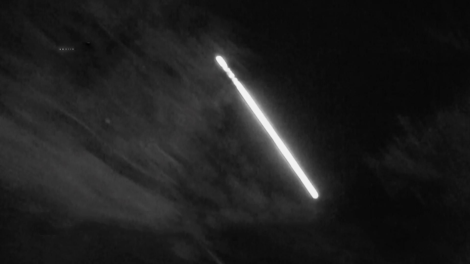 Українські військові дали відсіч окупантам біля Попасної: відео нічного бою Українські військові дали відсіч окупантам біля Попасної: відео нічного бою