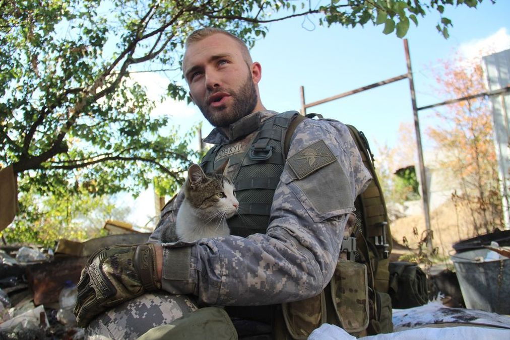У Львові спалахнула пожежа на Різдвяному ярмарку: людей рятував герой боїв за Авдіївку У Львові спалахнула пожежа на Різдвяному ярмарку: людей рятував герой боїв за Авдіївку