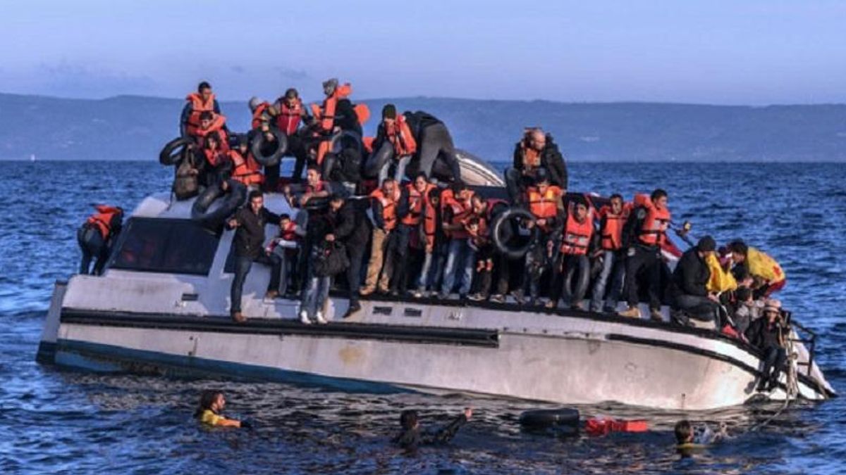 Правительство Италии запретило более 300 спасенным беженцам въезд в страну