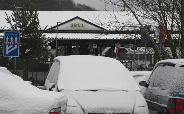 Словацьке селище завалили євробляхами Словацьке селище завалили євробляхами