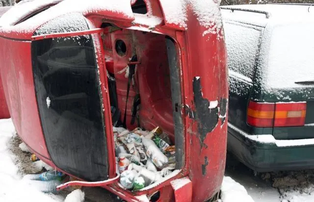 Словацьке селище завалили євробляхами Словацьке селище завалили євробляхами