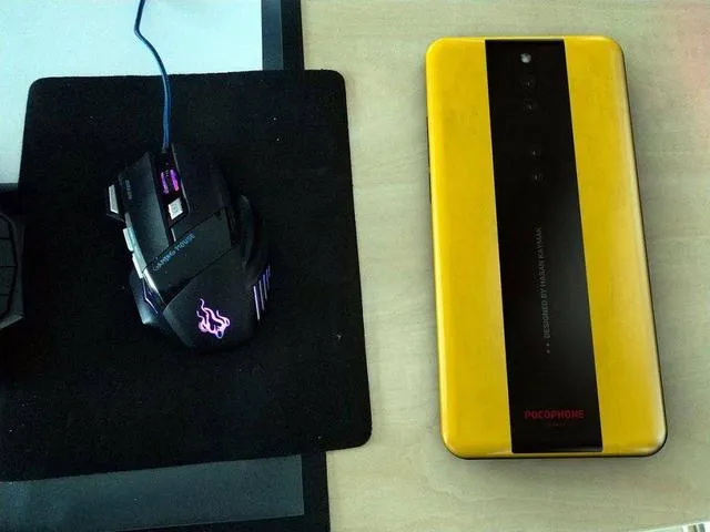 Xiaomi Pocophone F2 Xiaomi Pocophone F2