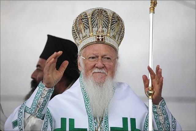 Варфоломій підколов російських пропагандистів щодо звинувачення в хабарі за автокефалію для УПЦ Варфоломій підколов російських пропагандистів щодо звинувачення в хабарі за автокефалію для УПЦ