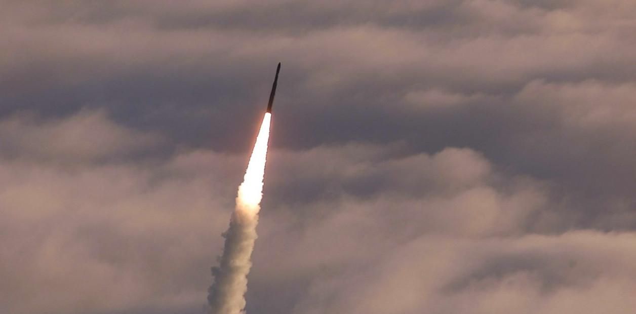 Израиль отбил ракетную атаку Сирии Израиль отбил ракетную атаку Сирии